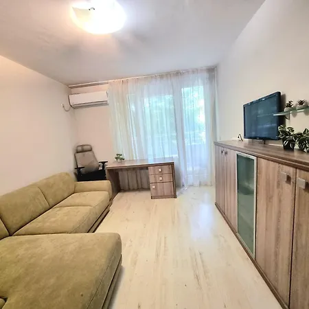 Relax Apartment Burgas City